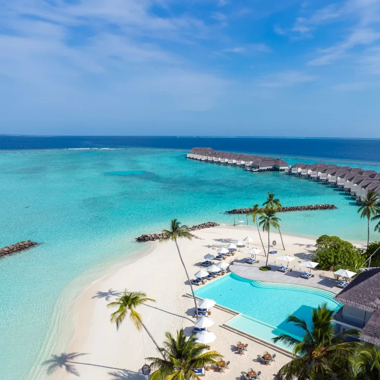 20 Best Dreamy Resorts in the Maldives: Your Vacation Guide
